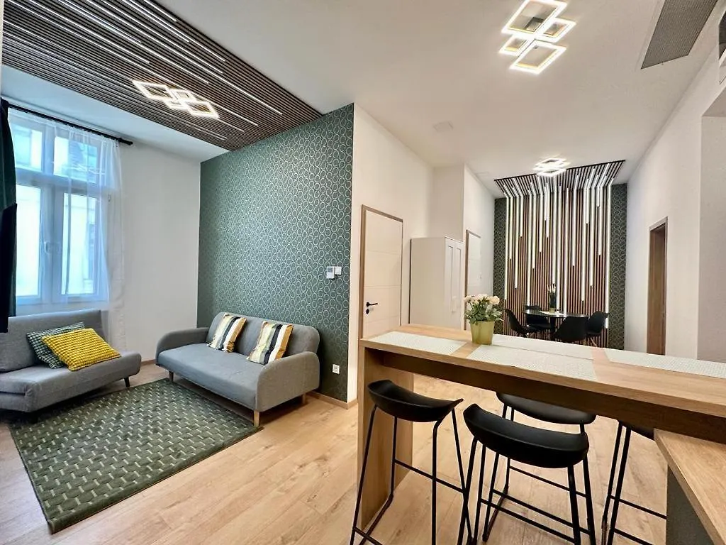 Apartment At Gozsdu Courtyard #Partyzone #Downtown #Freeparking Budapest